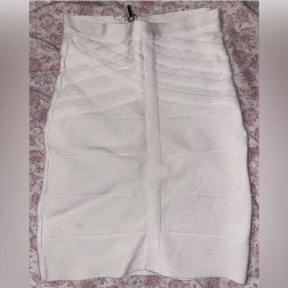 BEBE ivory short bandage mini skirt crop top 2 pc set XS extra small - Picture 2 of 11